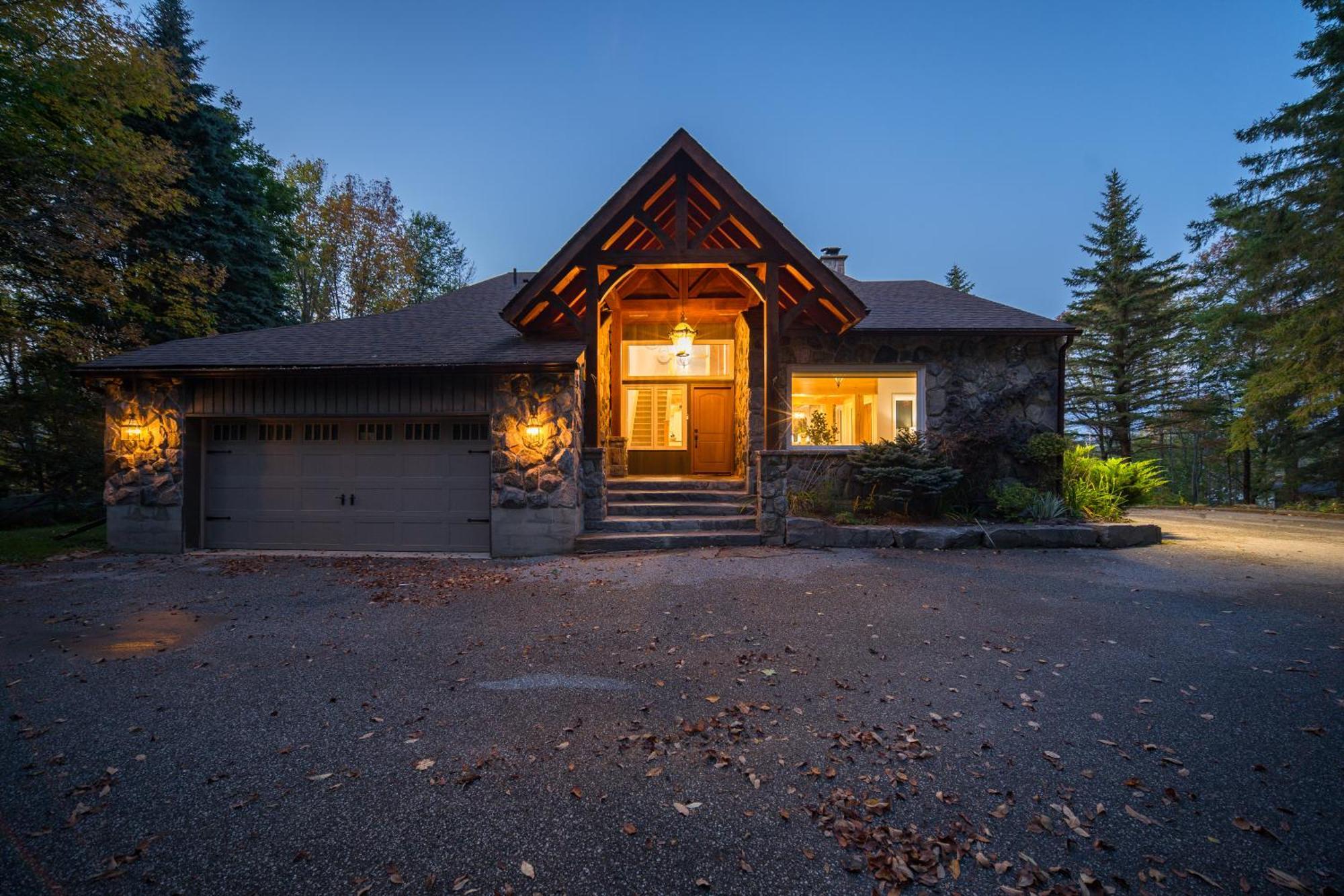 Muskokawaterfront Pooltable 98Tv 6Acres Villa Huntsville Exteriör bild